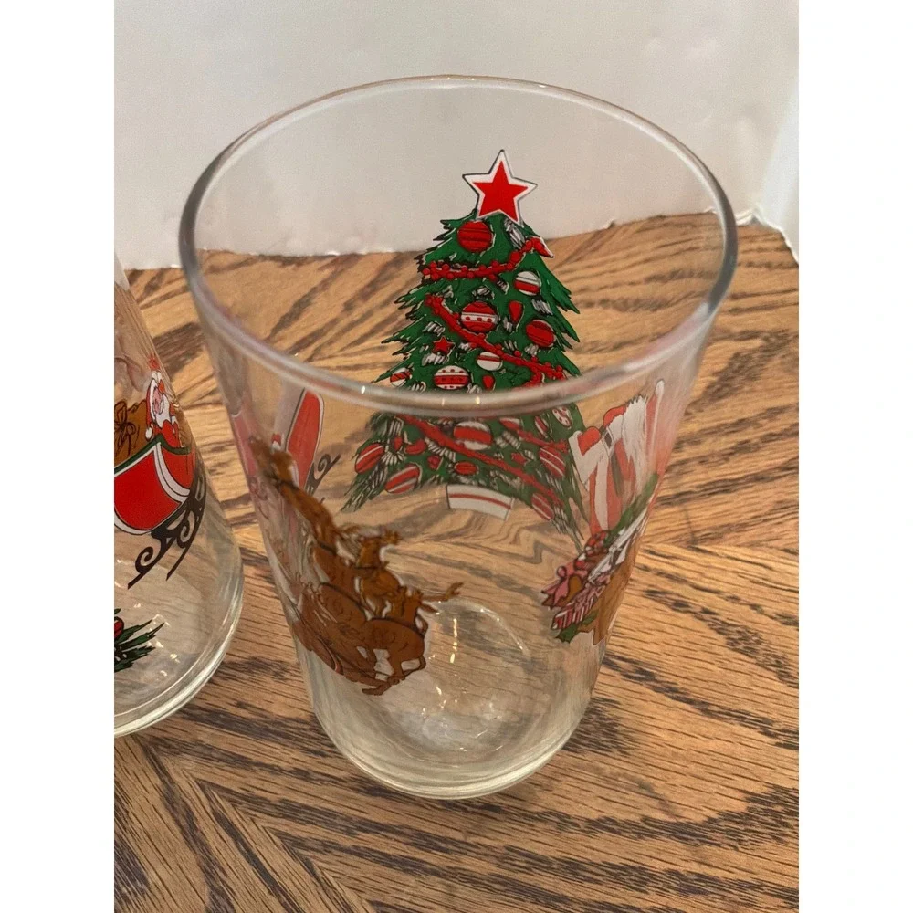 Christmascore Unisex Unbranded Santa Christmas Tree Glass Tumbler Set 4 Clear